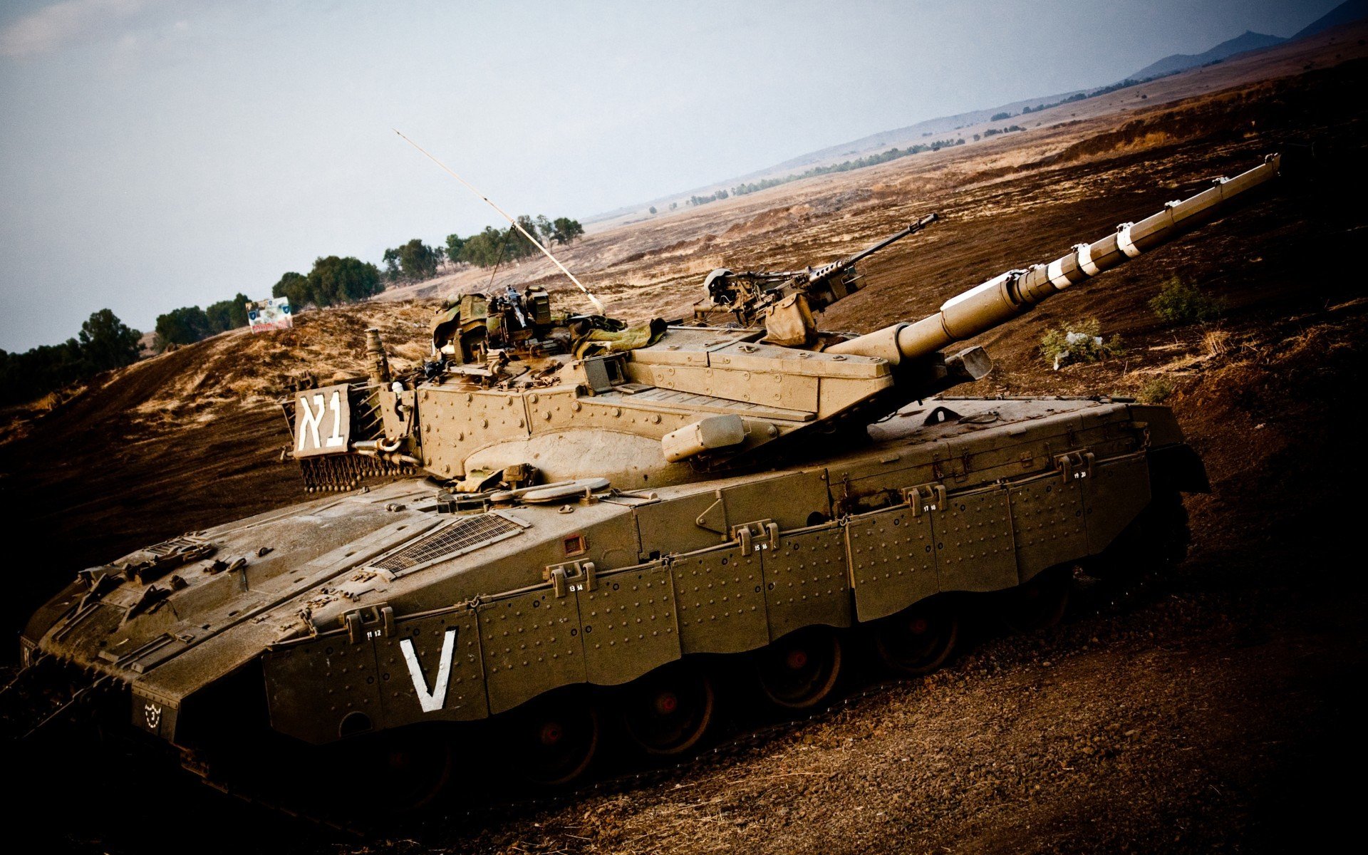 霍芬海姆坐镇主场迎战强敌，士气高涨，霍芬海姆首发