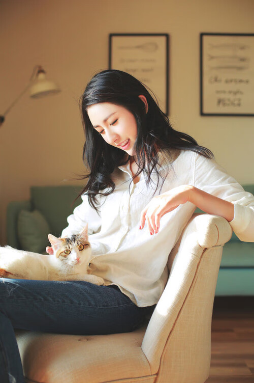 高质量比赛中精彩瞬间不断，球员们奋力拼搏，比赛精彩视频