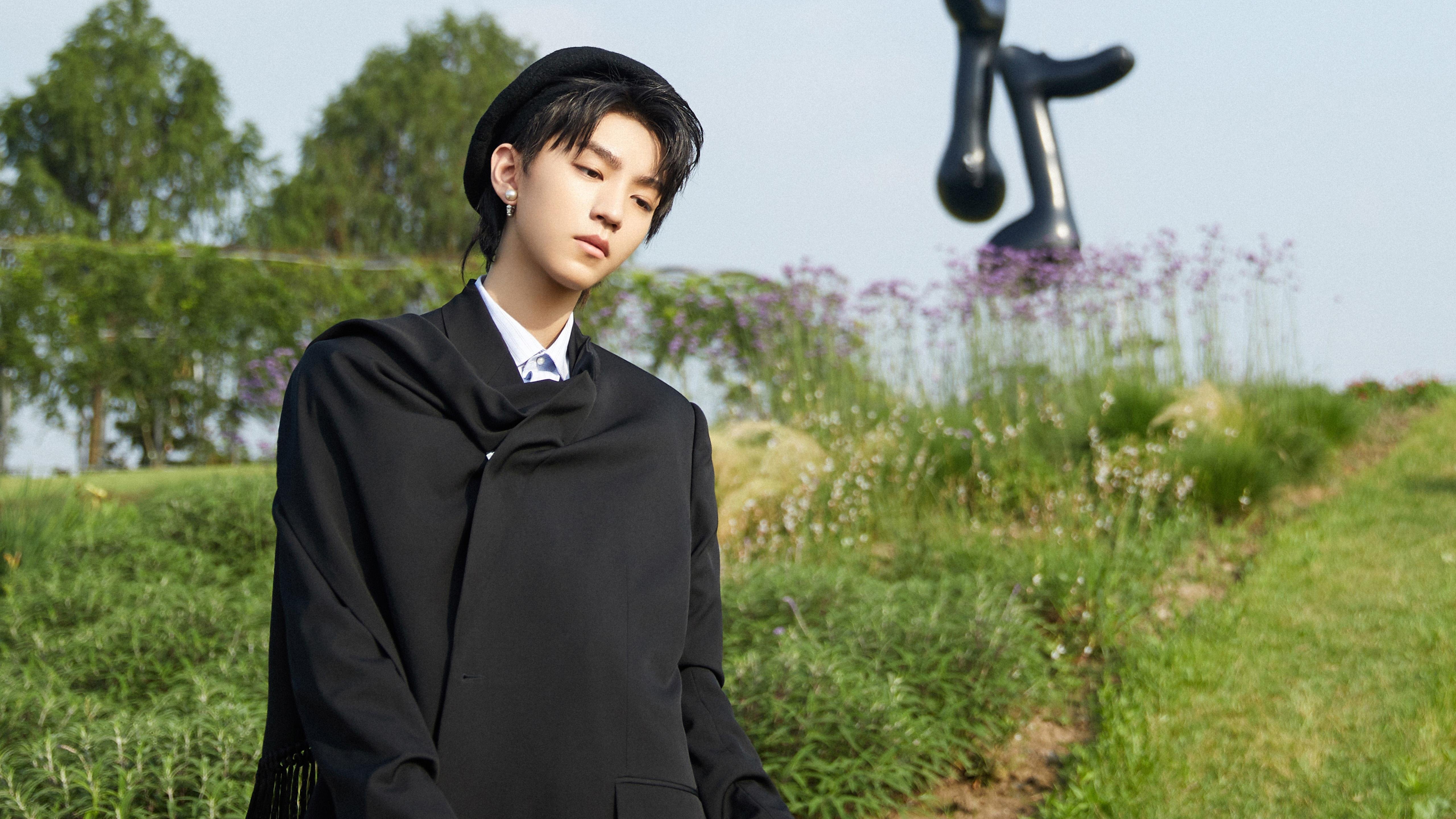 西甲球队通过语言分析识别裁判指令对防守态度的引导效应，西乙裁判