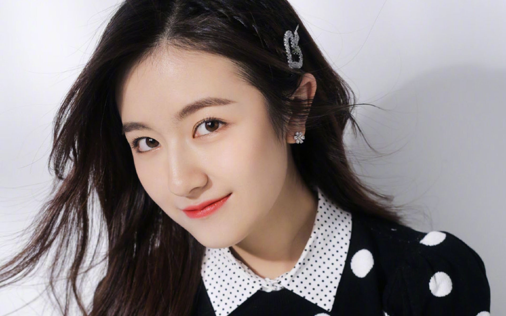 开云体育APP下载-乔纳·隆戈的橄榄球生涯：永远被铭记的超凡表现，乔伯罗橄榄球