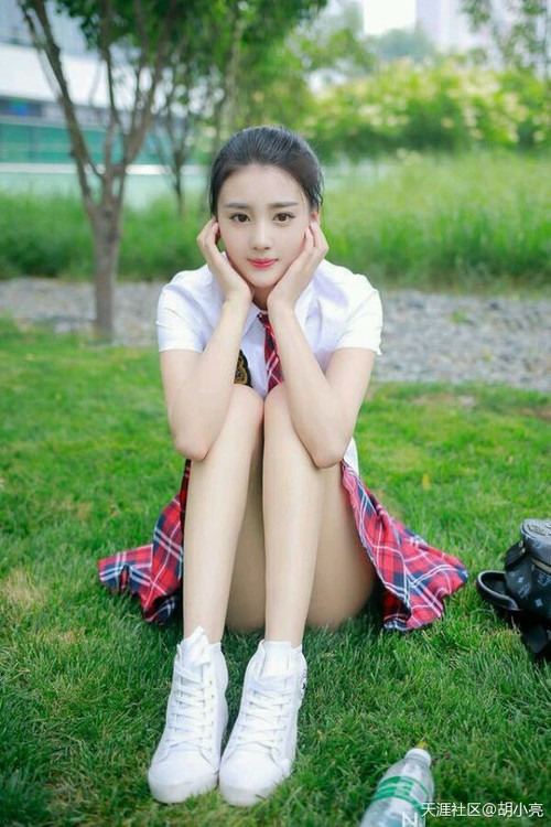 简:与全黑队其他球员默契配合,展现出超高进攻威胁,mf简黑